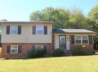 3006 Keeler St, Greensboro, NC 27407