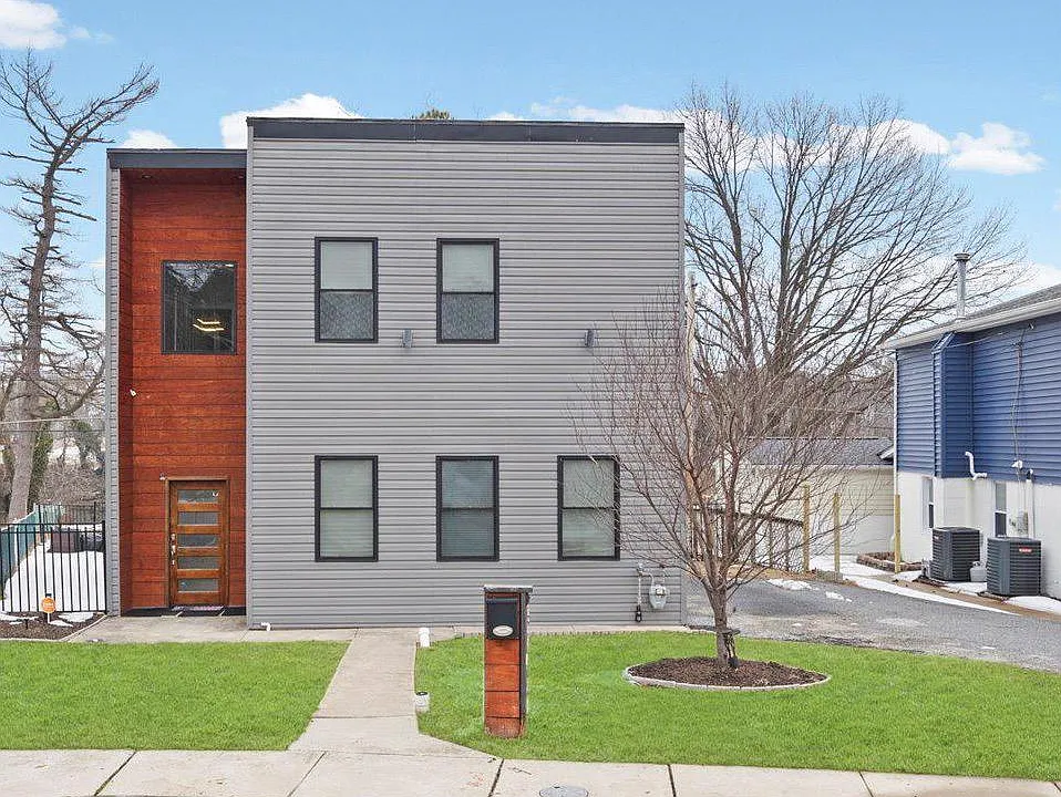 3145 Baybriar Rd