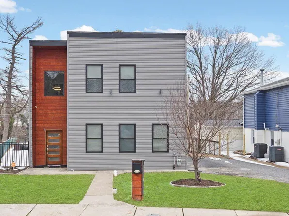 3145 Baybriar Rd, Dundalk, MD 21222