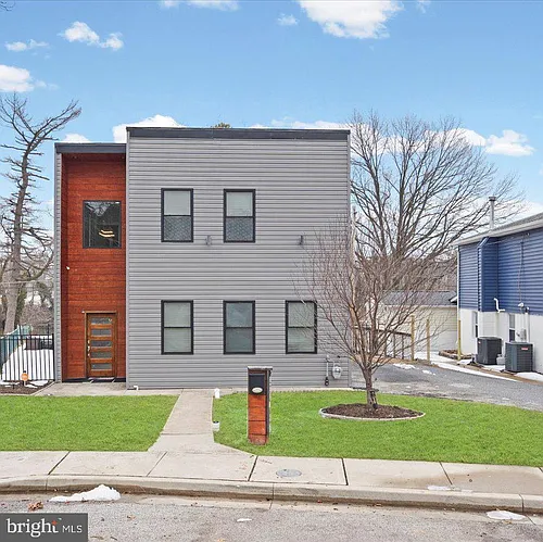 3145 Baybriar Rd Photo 1