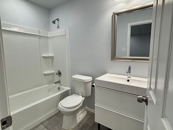 4th image of 8606 10th St