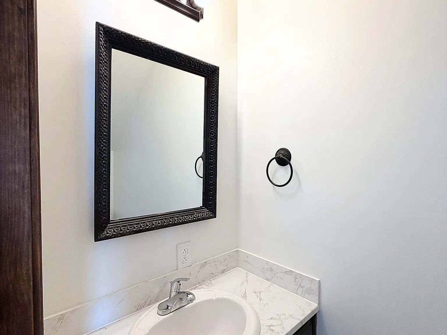 2 bed, 1.5 bath, 1000 sqft, $1,400 — Photo 4