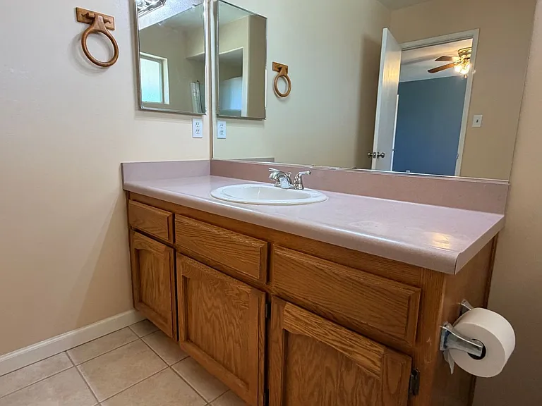 22120 McCarthy Dr — Photo 9