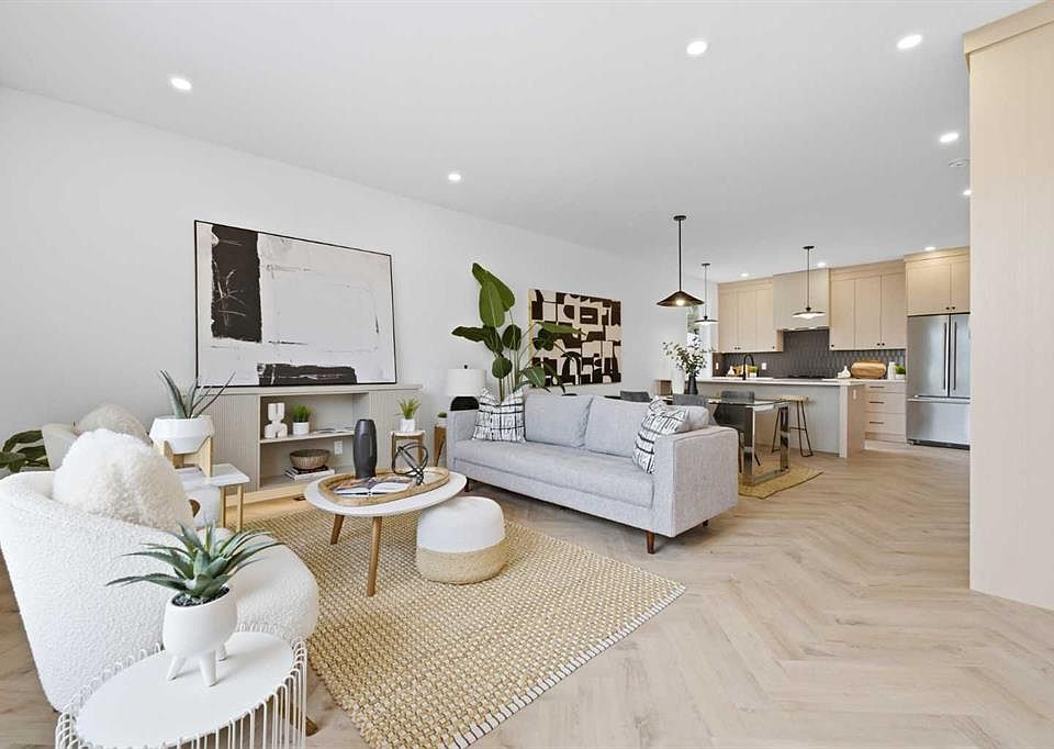 1st image of 1524 S 29th Ave SW #2