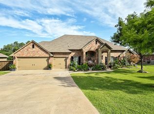 1311 Frontier Cir, Edmond, OK 73025