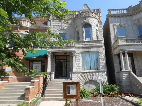 3250 W Douglas Blvd, Chicago, IL 60623