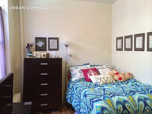 Rented by Compass | media 7