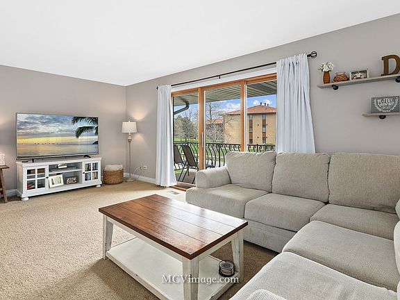 5th image of 15665 Wild Rose Ln #15665