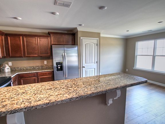 4th image of 408 Spitzy Ln #110