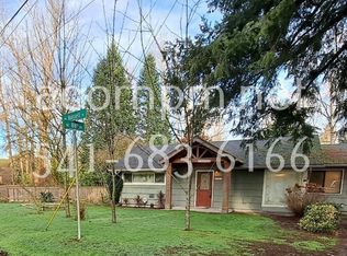8759 NE Russell Pl, Portland, OR 97220