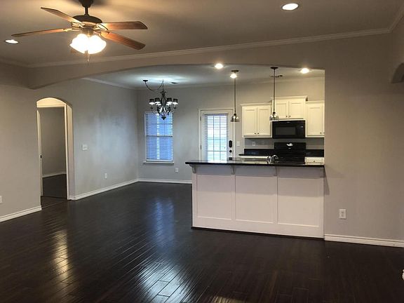 2nd image of 9404 Shylana Ave