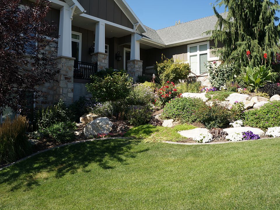 2nd image of 1123 W Chapel Ridge Dr