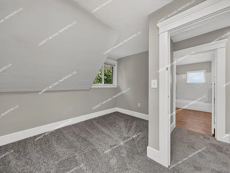 2322 Fordham St — Photo 22