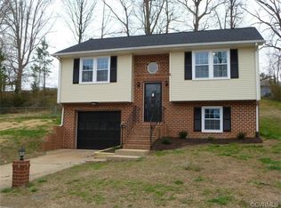 301 Bull Run Dr, Hopewell, VA 23860