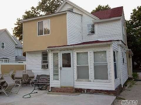 2nd image of 958 Pacific St