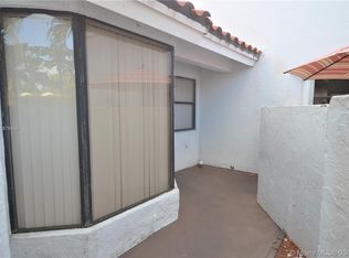 2105 San Remo Cir #2105, Homestead, FL 33035