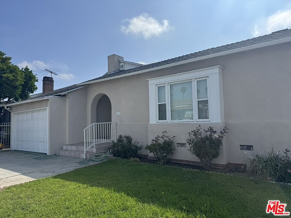 1st image of 1014 N Alexandria Ave