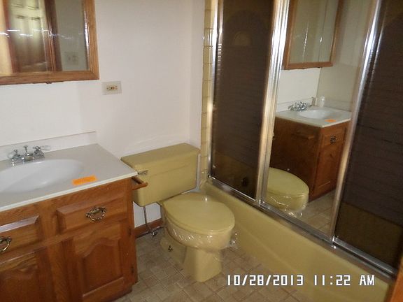 5th image of 704 E Kenilworth Ave