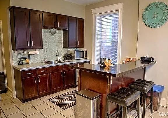 3rd image of 2119-2121 Utah St