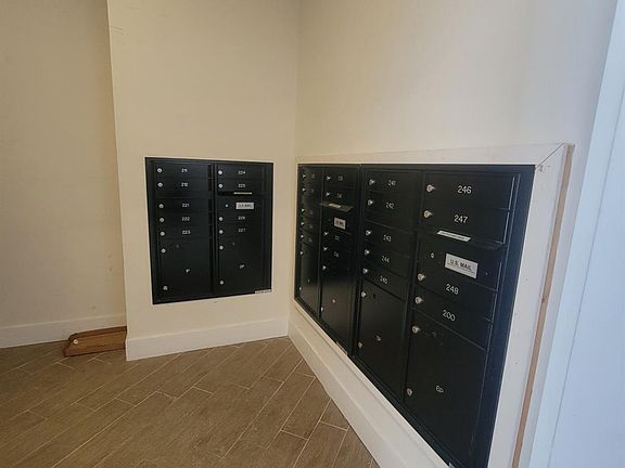5th image of 231 Lorhan Dr