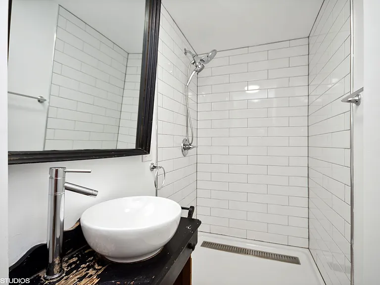 145 Chambers St — Photo 7