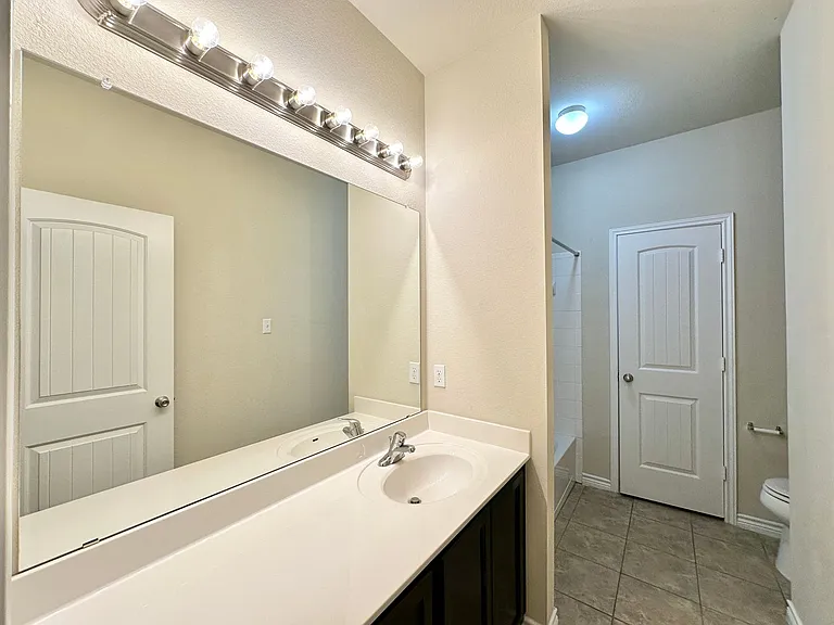 3383 Vineyard Trl — Photo 35