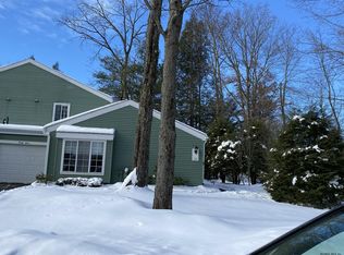 33 Leaf Rd, Delmar, NY 12054