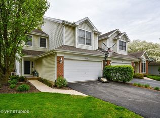 1632 Waverly Cir, St Charles, IL 60174