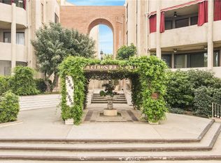 5216 Yarmouth Ave Unit 107, Encino, CA