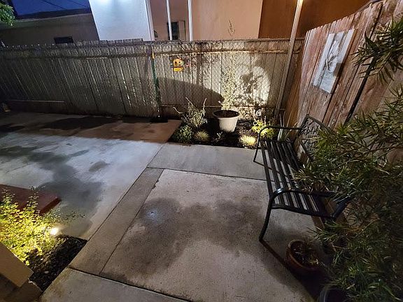5th image of 5914 Marmion Way #1/2