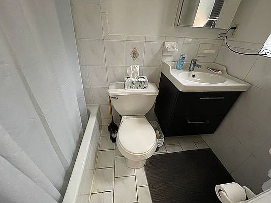 4th image of 30-74 32nd St #4
