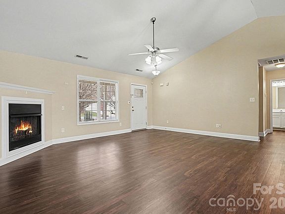 4th image of 1124 Landen Chase Dr