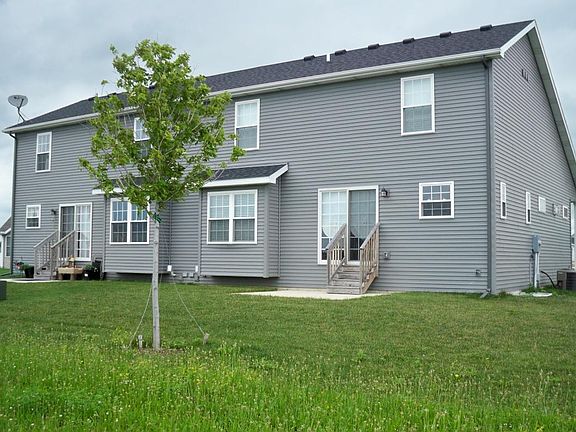 2nd image of 1835 Park West Dr