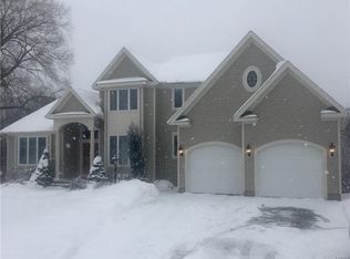 4785 Cedarvale Rd, Syracuse, NY 13215