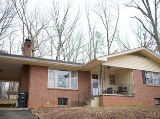 1221 Cedar Hill Dr, Lynchburg, VA 24502