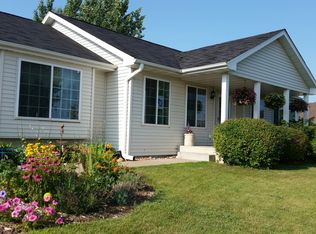 1300 Tulip Ln, Baldwin, WI 54002
