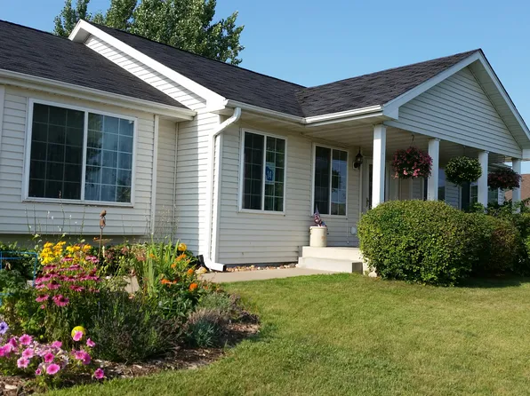 1300 Tulip Ln, Baldwin, WI 54002