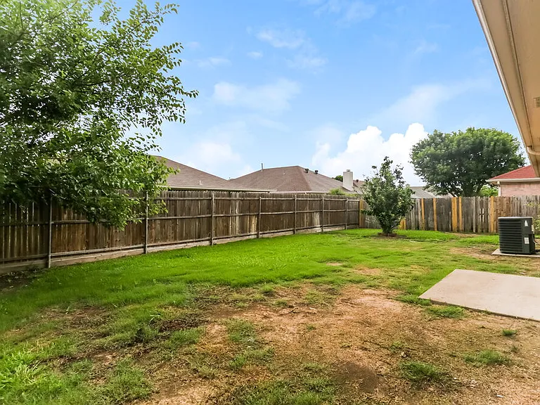 7501 Fossil Garden Dr — Photo 15