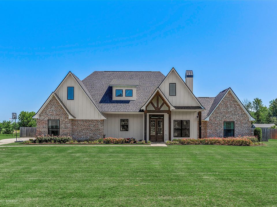 1st image of 203 Shadow Ridge Dr