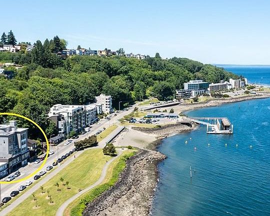 5th image of 17XX Harbor Ave SW #403