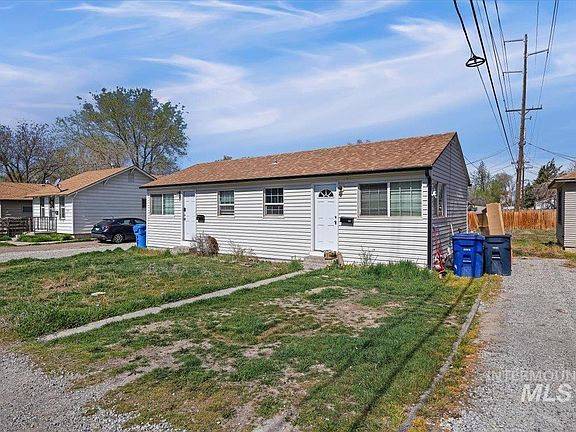 2nd image of 467 & 471 Borah Ave W