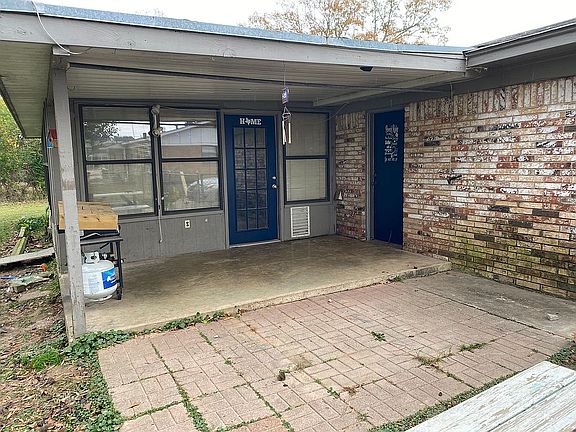 5th image of 3110 Fortune Ave