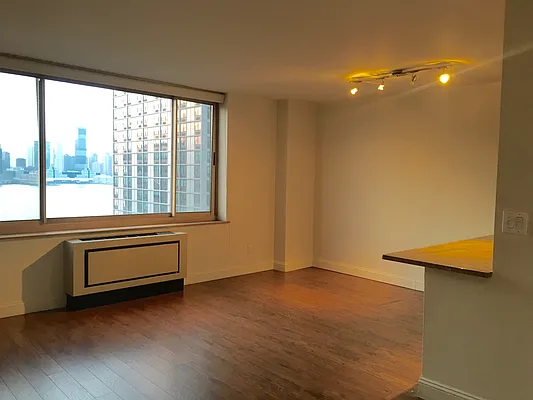 Rented by Corcoran | media 1