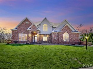 3002 W Summerbend Ct, Peoria, IL