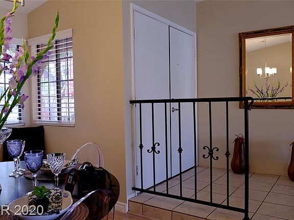 3rd image of 3820 Leisure Ln