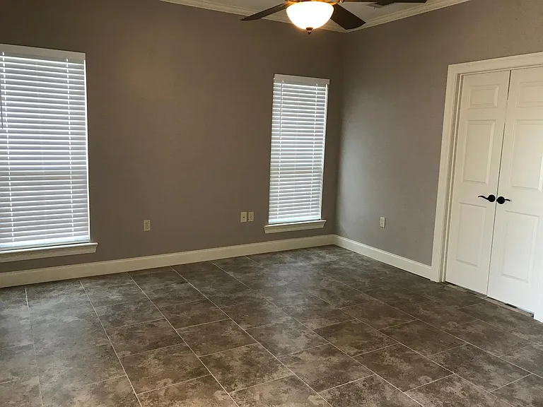 9279 Highland Oaks Ave — Photo 8