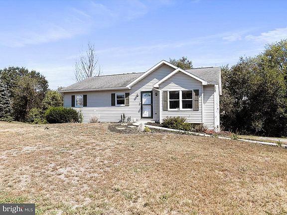 3rd image of 1191 Candice Ln