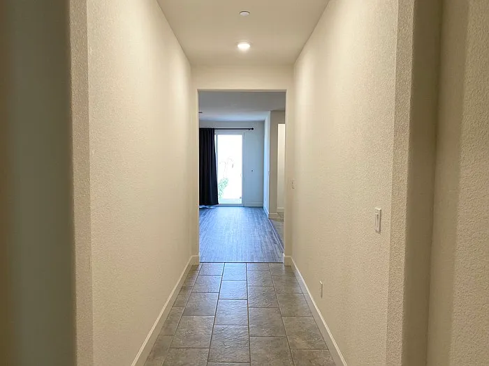 1419 Cheetah St — Photo 19