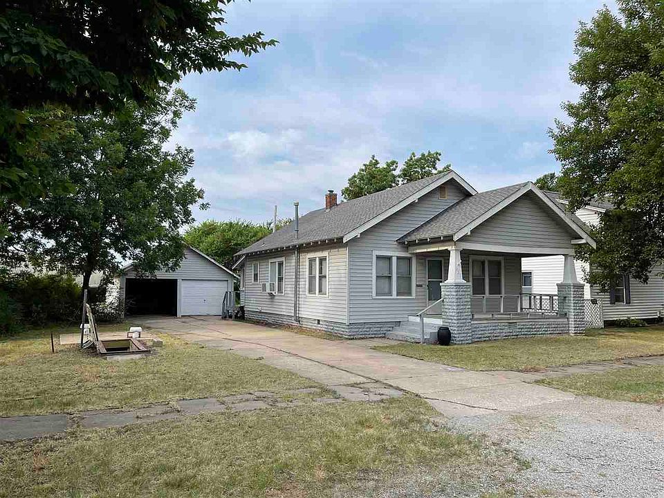 1st image of 425 W Lincoln Ave