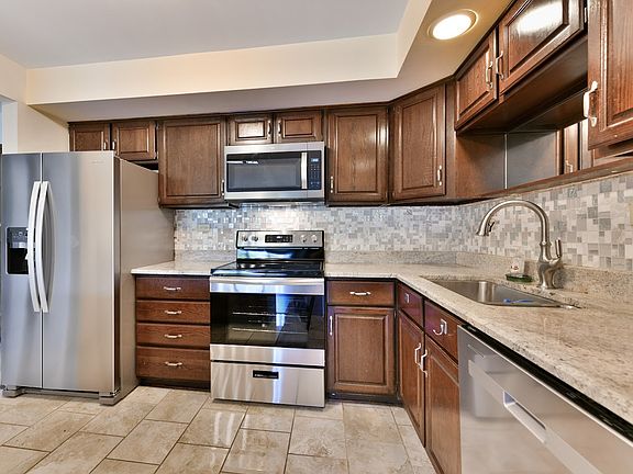 5th image of 6525 N Nashville Ave APT 206B